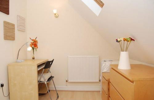 Fantastic 4 bed house with 3 bathrooms in pleasant location - Foto 13