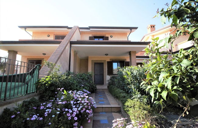 Holidaycasa Emiliano - Villa con Giardino Privato - Foto 32