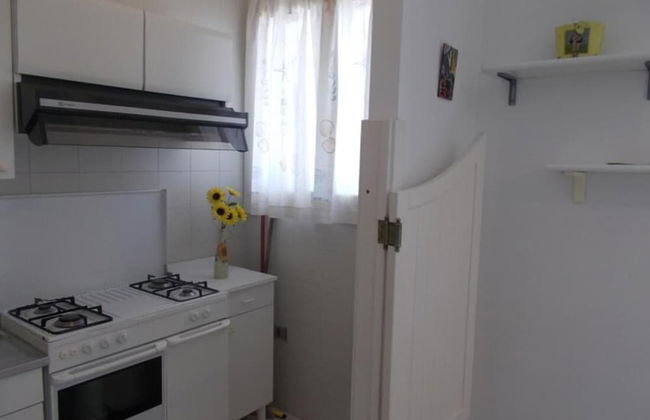 Comfortable Apartment Near the Beach - Photo 12