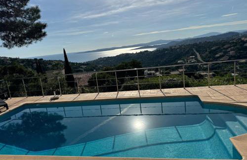 Villa Luxe avec Vue sur Saint-Tropez, Roquebrune - Foto 2