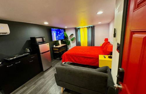 New Tiny Home Uptown Phoenix (Unit E) - Foto 10