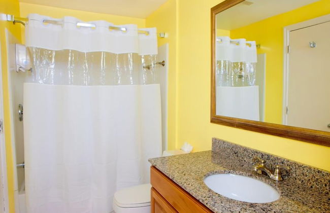 Paradise Harbour Club & Marina - Photo 17