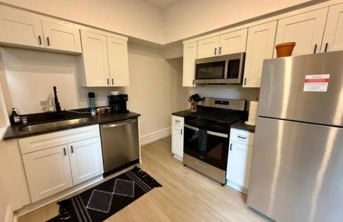 Jungle House Columbus Sleep 12 Downtown Ohio Free Parking - Near Convention Center & Nationwide Arena - 4BR Short North Luxury Home - Over 5,800 Five Star Stays - Foto 24