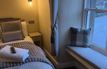 Corner House, newly refurbished, Dunning - Photo 20