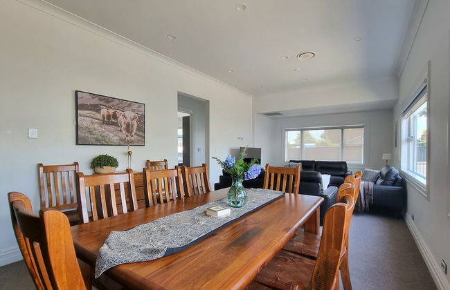 Cheerful 5 - Bedroom Home - Free Parking - Foto 20