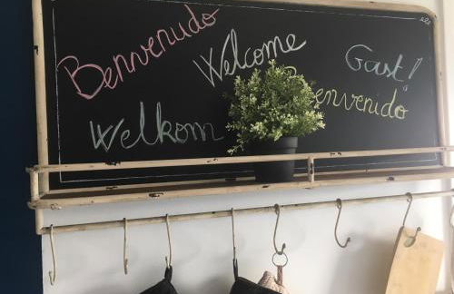 BedinReims elegant green bottle quiet and close to center free parking and wifi free ideal 5 à 9 Adultes - Foto 17