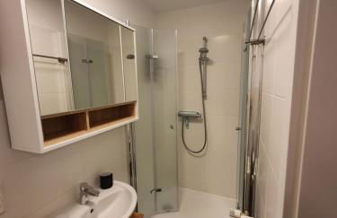 Gemütliche Wohnung *zentral* *Netflix* *Parkplatz* - Foto 2