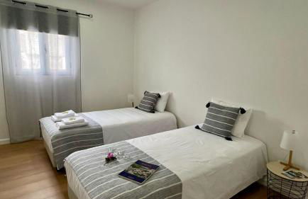 Amazing Blue House - Photo 5