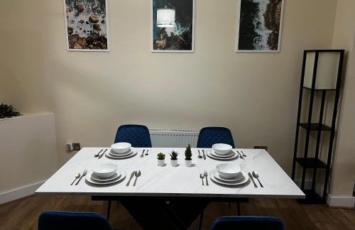 Two Bedroom Holiday Home - Photo 3