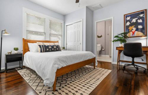 Casa Cowboy near Downtown, Gourmet Kitchen, Private Yard - Foto 14