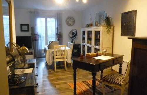 Toki Eder chez Marisol, piscine chauffée, décoration soignée et océan à 15 minutes entre Bayonne et Hossegor - Foto 5