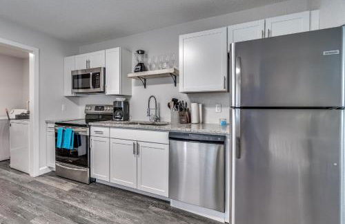 Cortez Gardens Cottage 11, Renovated, Close to Beach, 3-Bed, 2 Bath 10 people - Foto 7