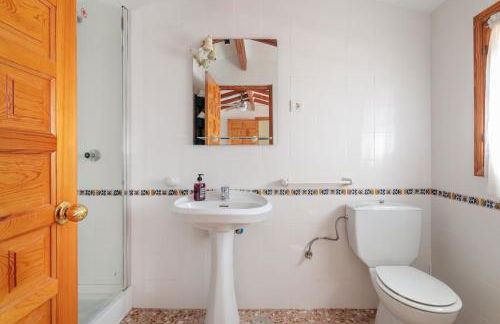 Villa with private swimming-pool in quiet location - Foto 13