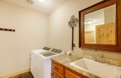 Indoor Entertainment Forested Sunriver Retreat! - Foto 36