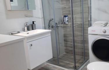 Peculiar Garden Apartment - Photo 31