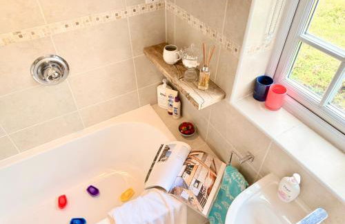 New Forest Cozy 3-Bed Family Cottage, PaultonsPark - Foto 57