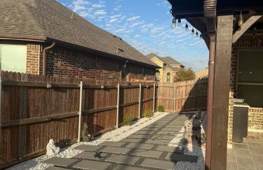 Modern Family Fun Home near AT&T Stadium, Rangers,6Flags, Epic Water Park - Foto 32