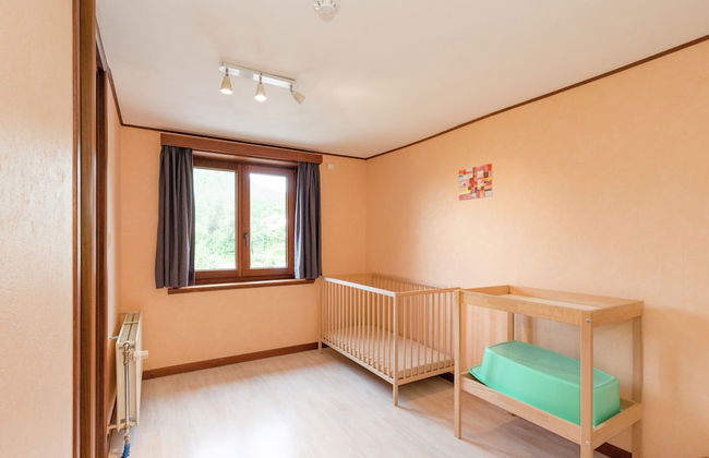 Large Group House with Welness Equipment & Swimming Pool near Malmédy - Photo 9