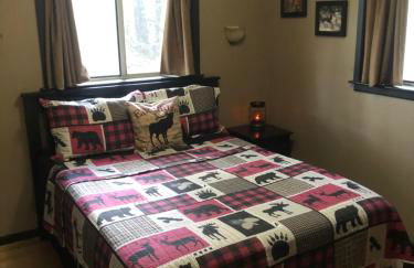 Mountain-top Cabin Get-away with Hot tub and a View - Foto 35