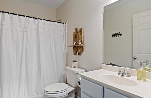 Deep Blue Yonder - Ping-pong! Bikes! Games! Cute and cozy 3-bed, 2-bath home in the heart of Crystal Beach! - Foto 18