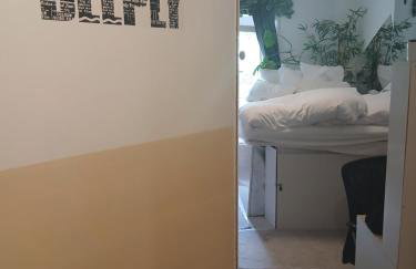 Cozy 1 room micro apartment ,1double,1single bed - Photo 3