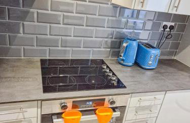 Promo Rate - Comfy Islington Studio Flat near Upper Street, Highbury & Angel Station with FREE WiFi by NourNest Apartments - Foto 13