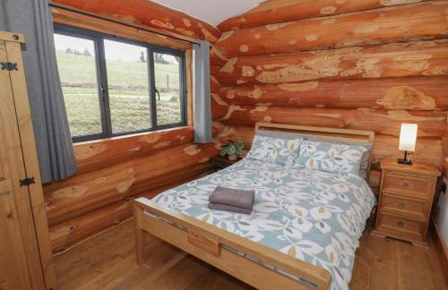 Cedar Cabin at Salford Court Farm Fishing Cabins - Foto 13