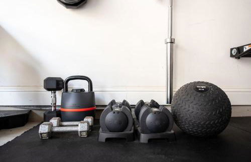 15mi to FIFA l Walkable l Gym l Garage l Heights! - Foto 2