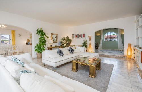 Spacious villa with sea view, tennis & golf garden #1963 - Foto 7