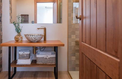 Espectacular Casa de lujo con Piscina, barbacoa, jacuzzi y vistas panorámicas a toda Granada - Foto 46