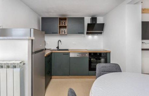 Cozy Apartment In Brsec With Wifi - Foto 15