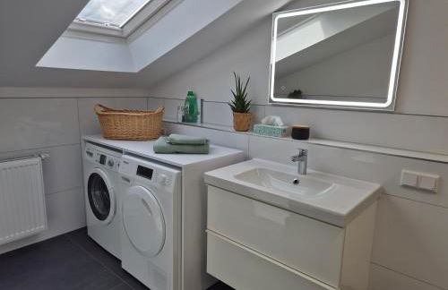 Ruhige 1-Zimmer Einliegerwohnung mit Küche und Bad in Großburgwedel - Photo 6