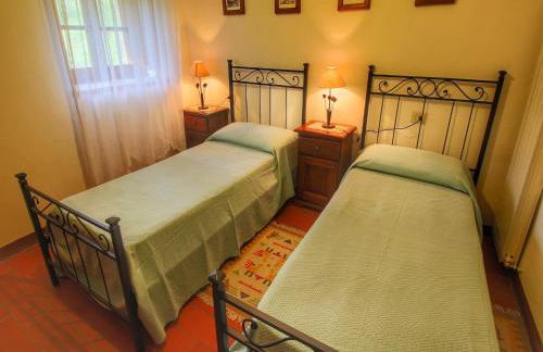 Farmhouse With Stables, Horses and the Ability to Make Horseback Riding - Photo 148