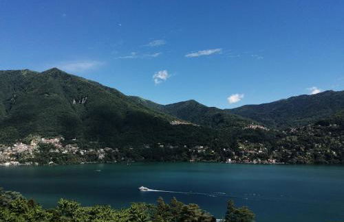 Between mountains and lake - Foto 41