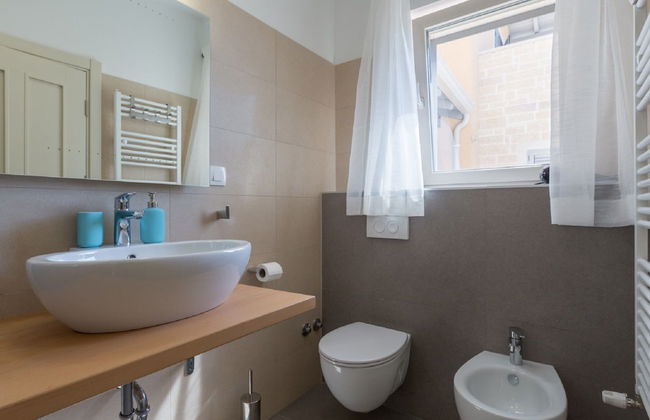 Gorgeous Villa With Private Pool and Covered Terrace & Sea View - Foto 13