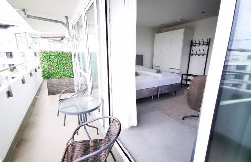 HH 05 by ROCKCHAIR - SUPERHOST Status - Modernes Apartment mit sonnigem Balkon & premium Boxspringbetten in Winterhude - Hamburg Top Geheimtipp - Foto 9