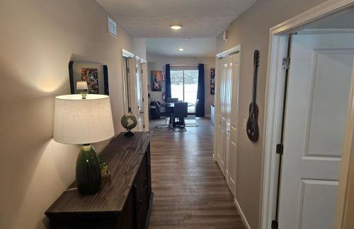 And . . . . the Beat Goes On - Foto 1