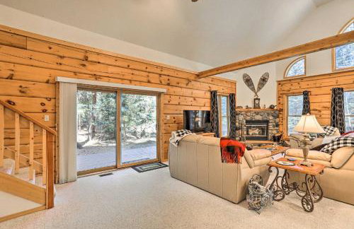 Bayfield Cabin with Wraparound Deck and Fire Pit - Foto 4
