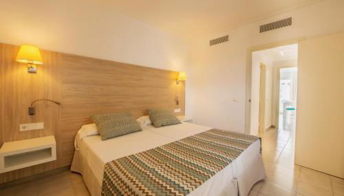 Apartamentos La Santa Maria - Foto 3, wardrobe