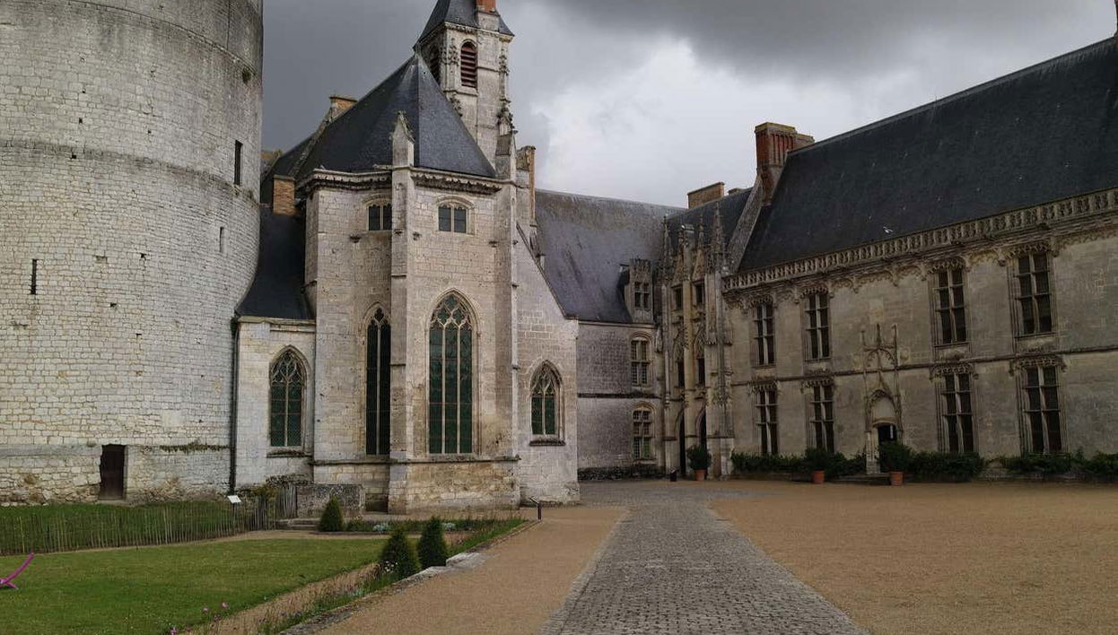 Exterior do castelo de Châteaudun