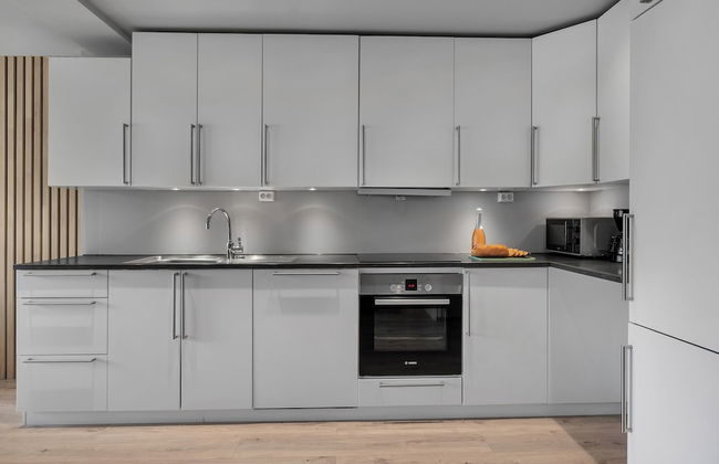 Arctic Homes - Premium Plaza - Photo 23