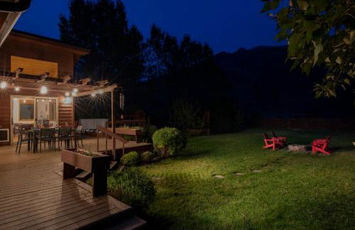 Alpine Highmark by KABINO Hot Tub Fire Pit Fully Fenced Backyard WiFi - Foto 37