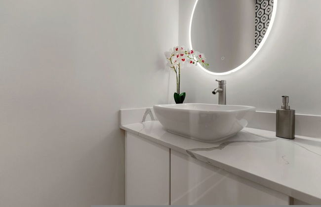 Luxurious Midtown Home Rooftop Views by Silverx - Foto 13