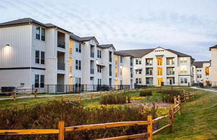 Landing Amazing 1BD Courtyard Pool - Photo 20
