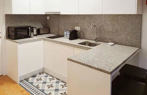 Great Flat & View in Historic Porto by LovelyStay - Photo 8