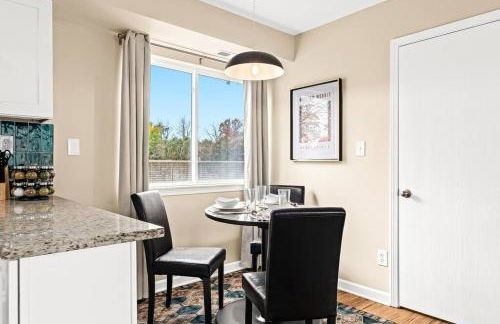 Newly Renovated Flat near Downtown Roseville - Foto 7