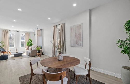 Brick and Modern on Miami St By StayLage - Foto 29