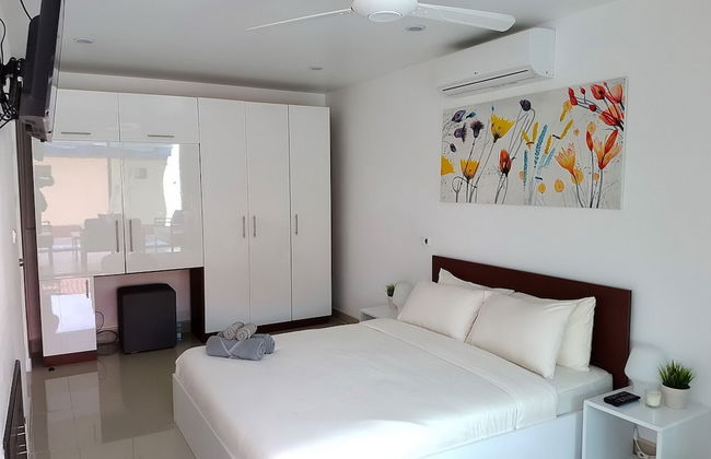 Beachside 3-bedroom Townhouse w Private Pool at 70 Meters From Beach - Foto 6