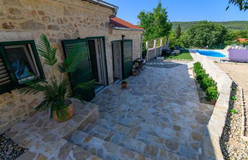 Kameni dvori - Photo 29