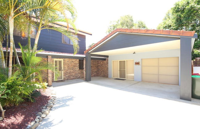 Sandy Feet at Hat Head - Photo 1